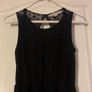 Black Lace-Yoke Sleeveless Dress -